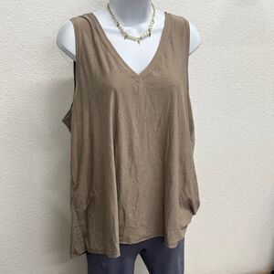 Beyond yoga split back tank extended sizing